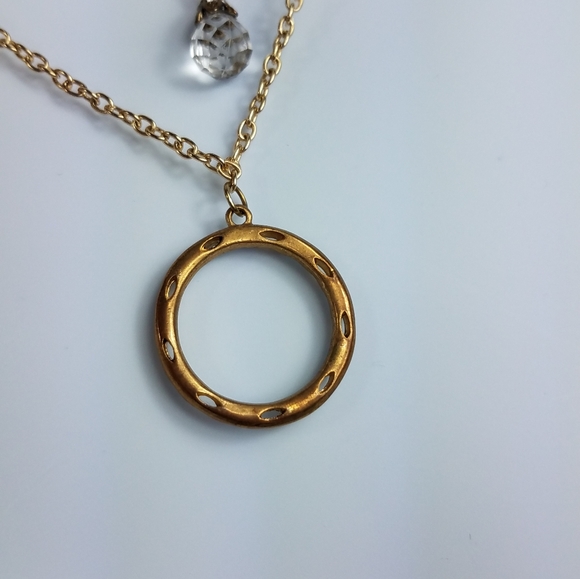 Gold tone layered necklace - Picture 6 of 7